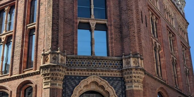 Leeds (restored wharehouse)